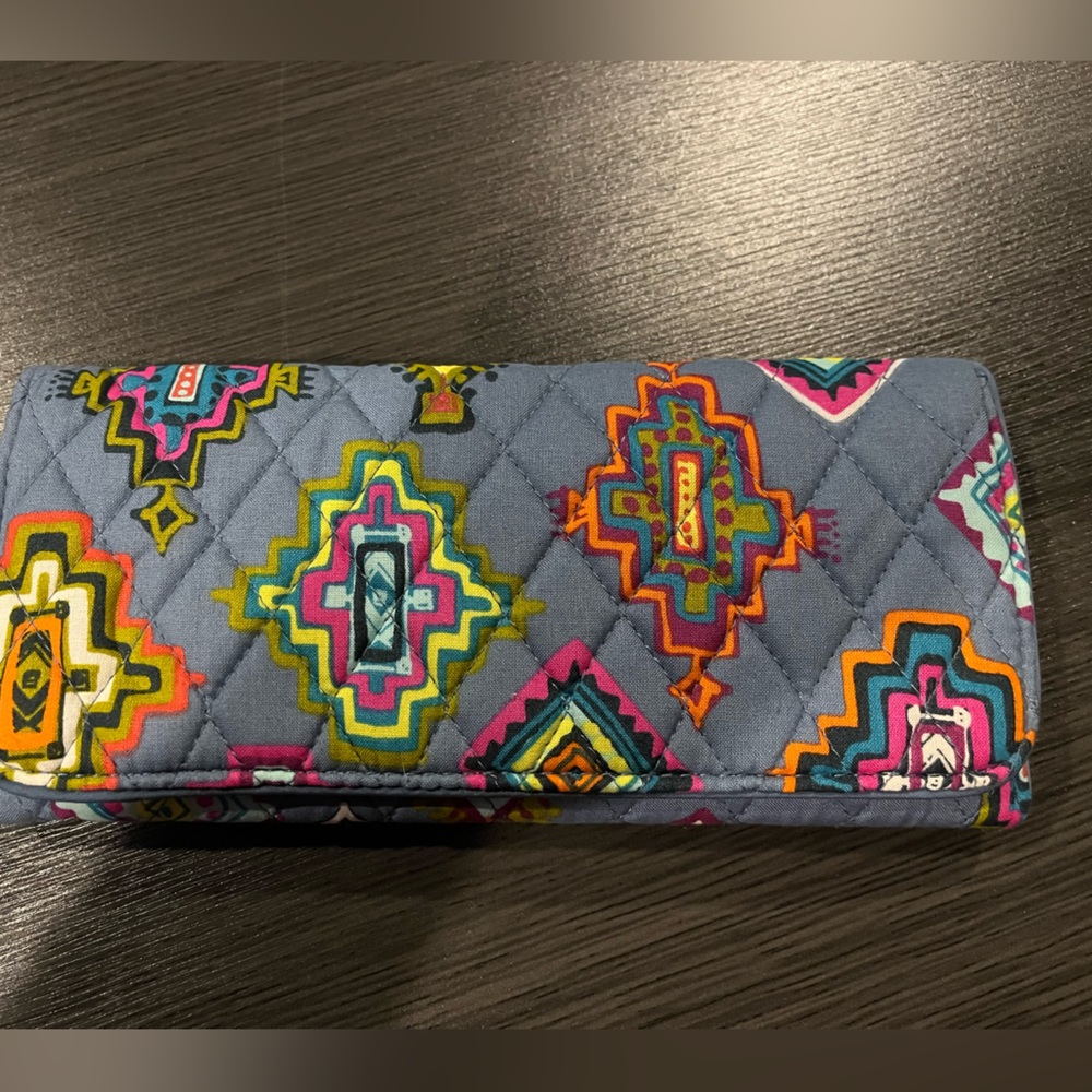 Vera Bradley trifold wallet